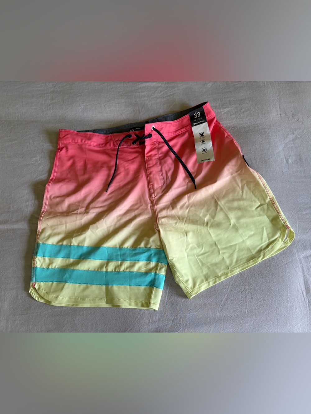 Men’s Hurley board short size 33